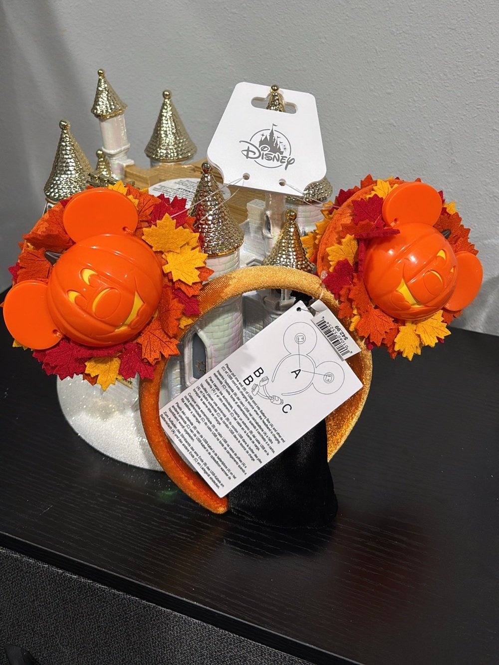 Disney Pumpkin Mickey Ears Headband with Fall Leaf Accents - Lights Up!! NWT!!